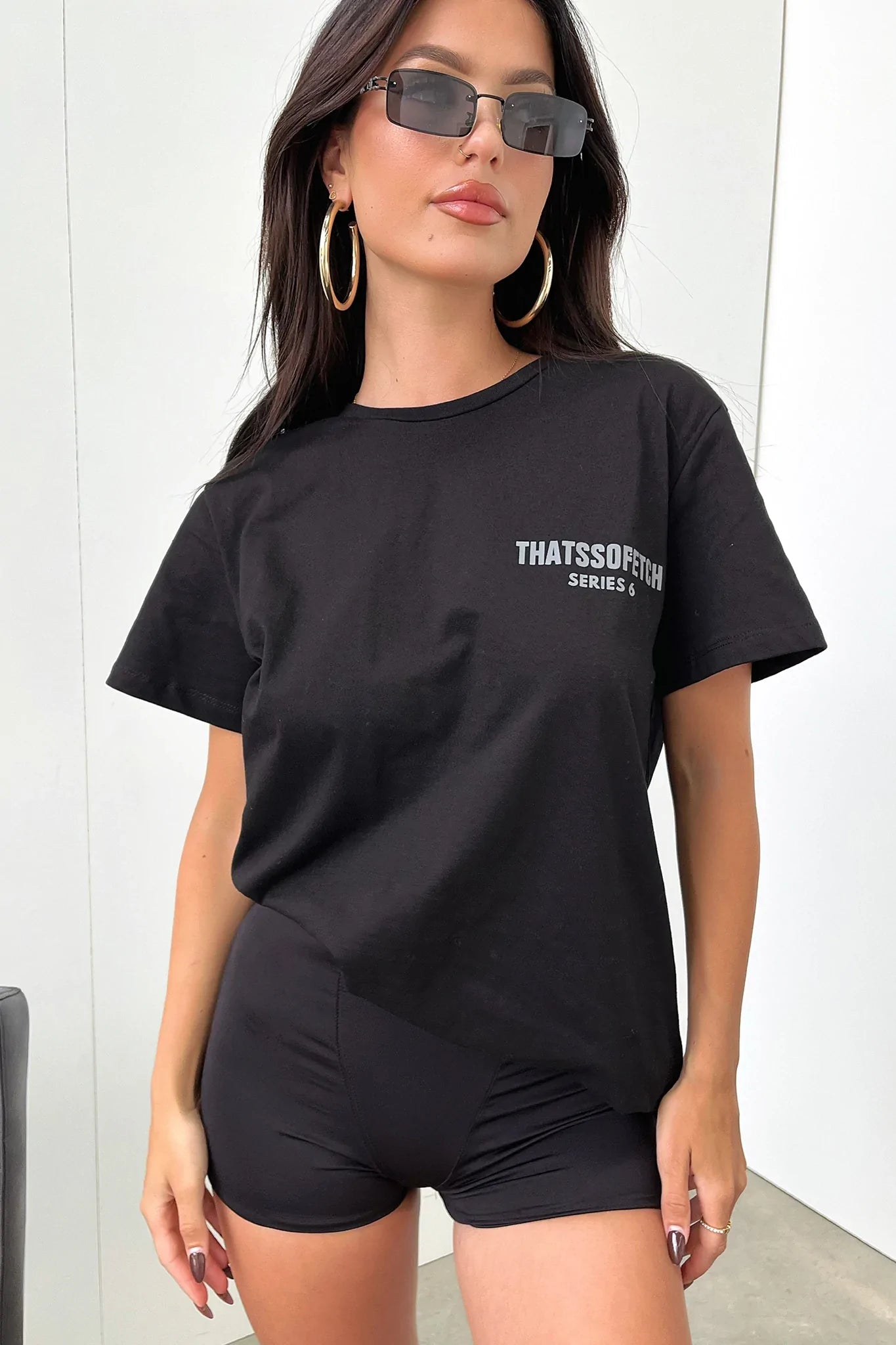 Series 6 Tee - Black Laid - back Women's Style